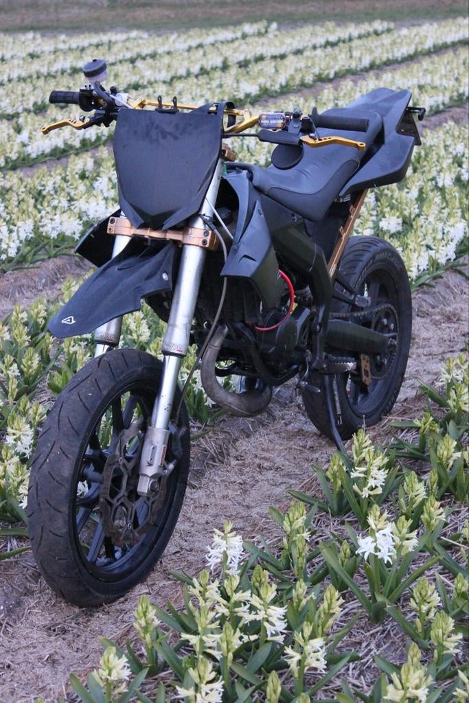 Derbi Senda DRD Evo custom zwart/goud, Ophalen, Gebruikt, Maximaal 45 km/u, 50 cc