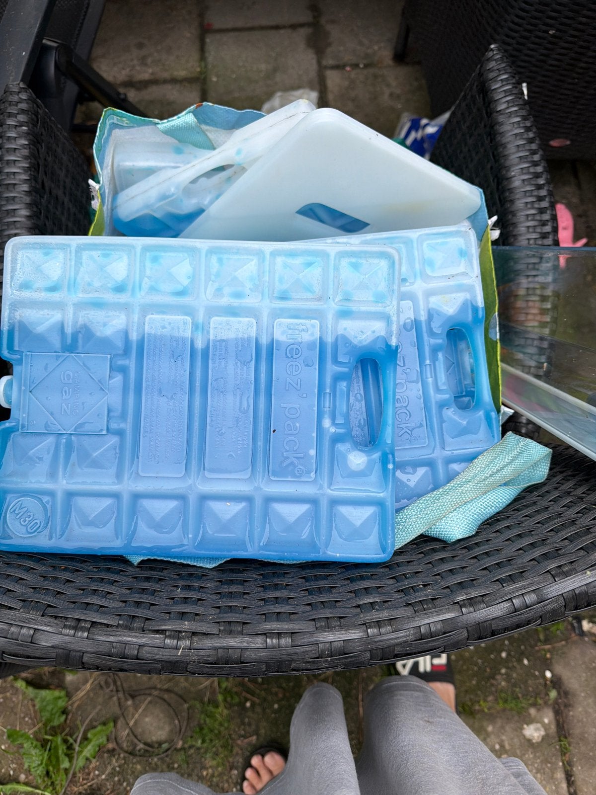 Grote tas vol koelelementen, Ophalen, Gebruikt