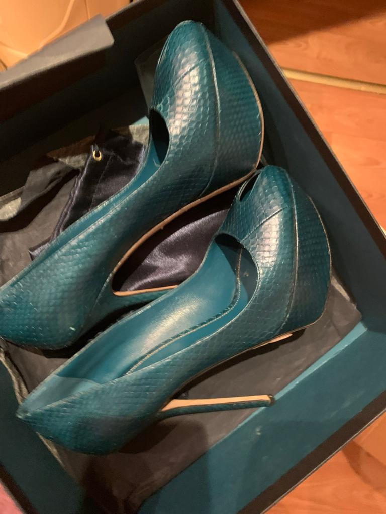 New- Sergio Rossi - Lux Pump in Petrol Green/ maat 40, Kleding | Dames, Schoenen, Ophalen of Verzenden, Nieuw, Groen
