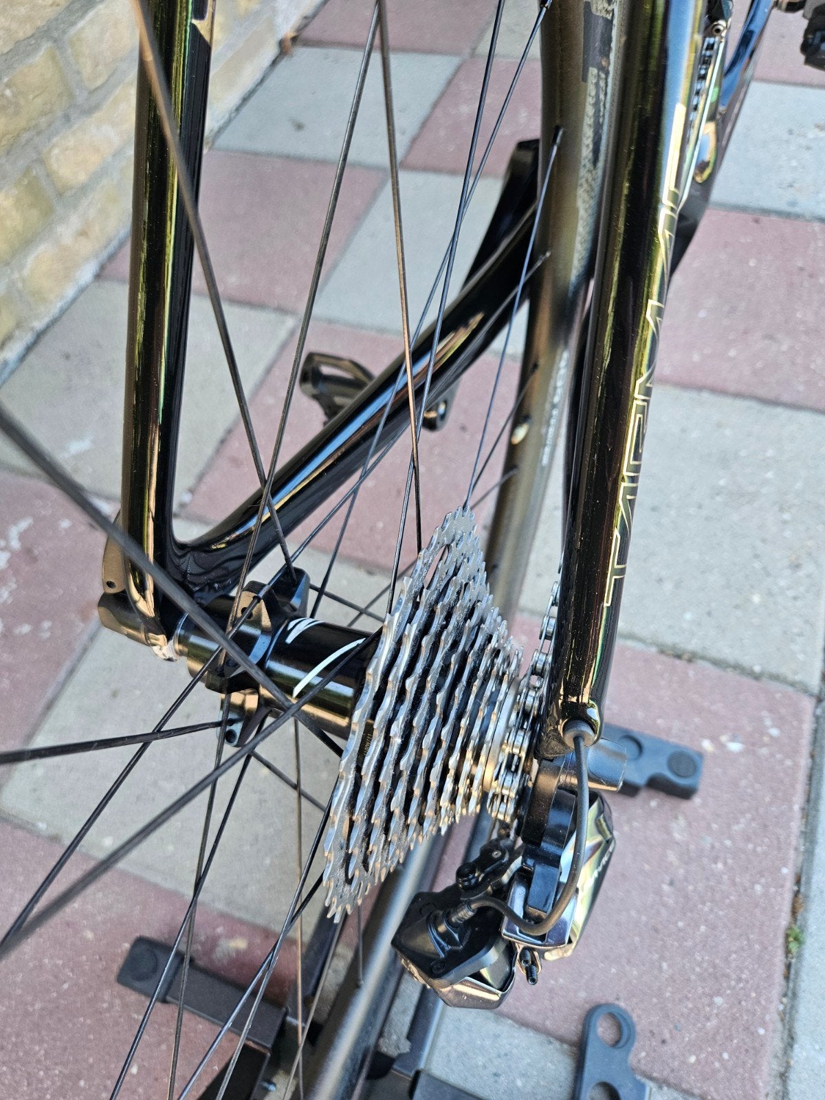 Foto 11 van Specialized S-Works Tarmac - Vincenzo Nibali Shark Edition!!