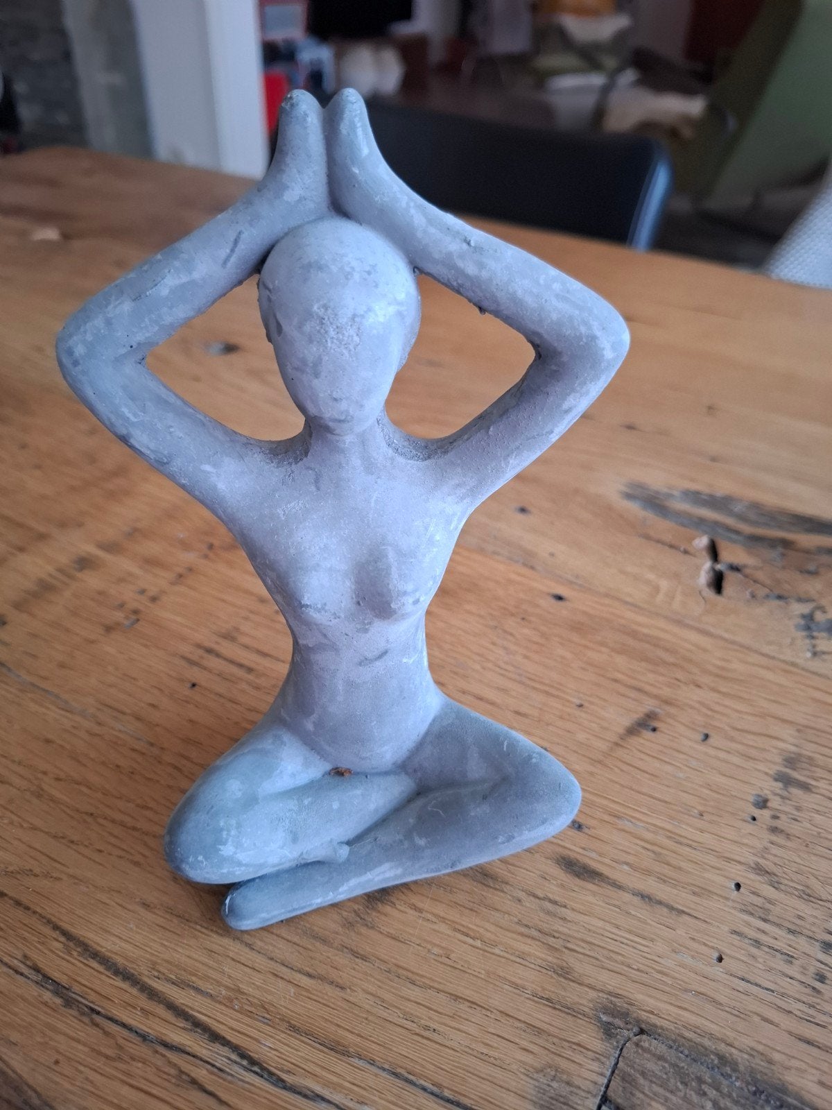 vrouwenbeeld in Yogahouding, Ophalen of Verzenden