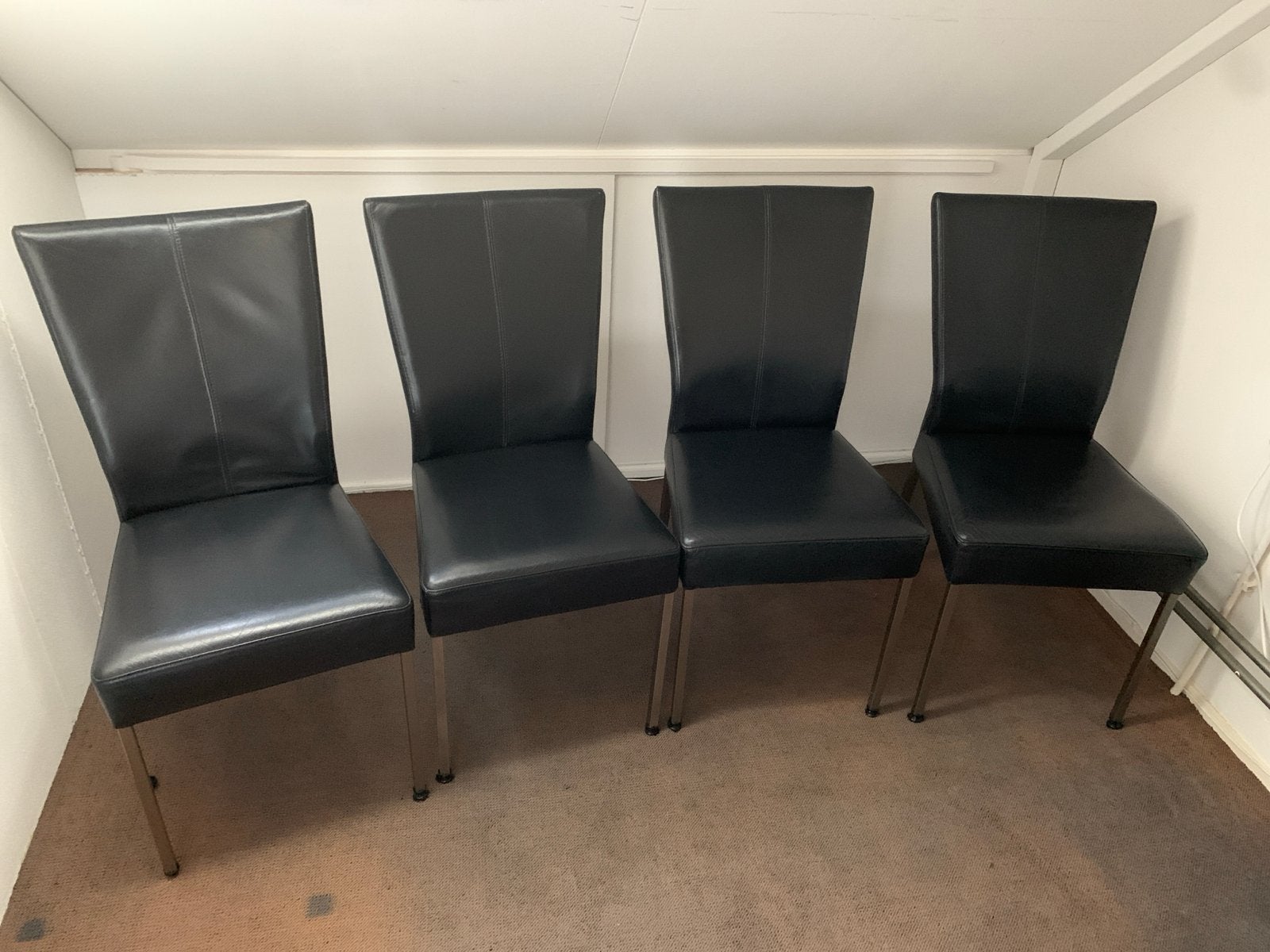 Set van 4 zwarte eetkamerstoelen, leer en metaal, Ophalen, Gebruikt, Zwart, Leer