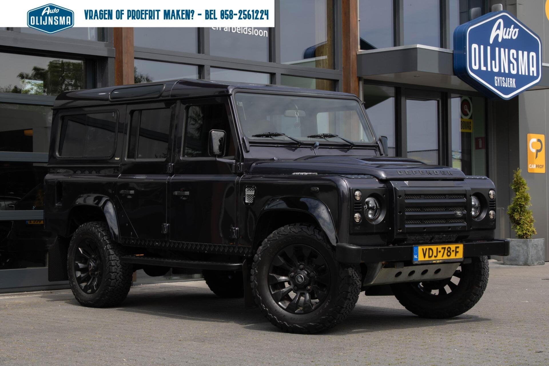 Land Rover Defender 2.2 D HT 110" E|Camera|Grijs kent|Airco|, Auto's, Euro 5, Stof, Zwart, 4 cilinders