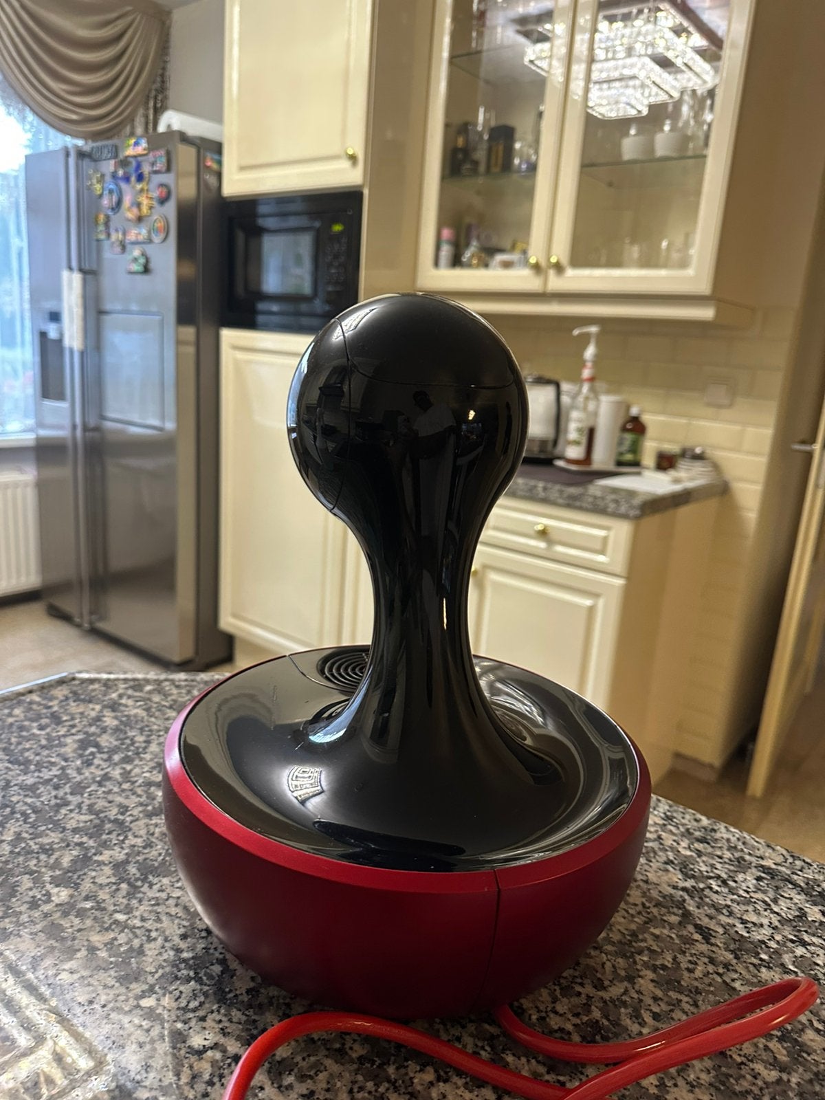 NESCAFÉ Dolce Gusto Drop KP350510 - Koffiecupmachine - Rood, Witgoed en Apparatuur, Koffiemachine, Ophalen of Verzenden, Zo goed als nieuw
