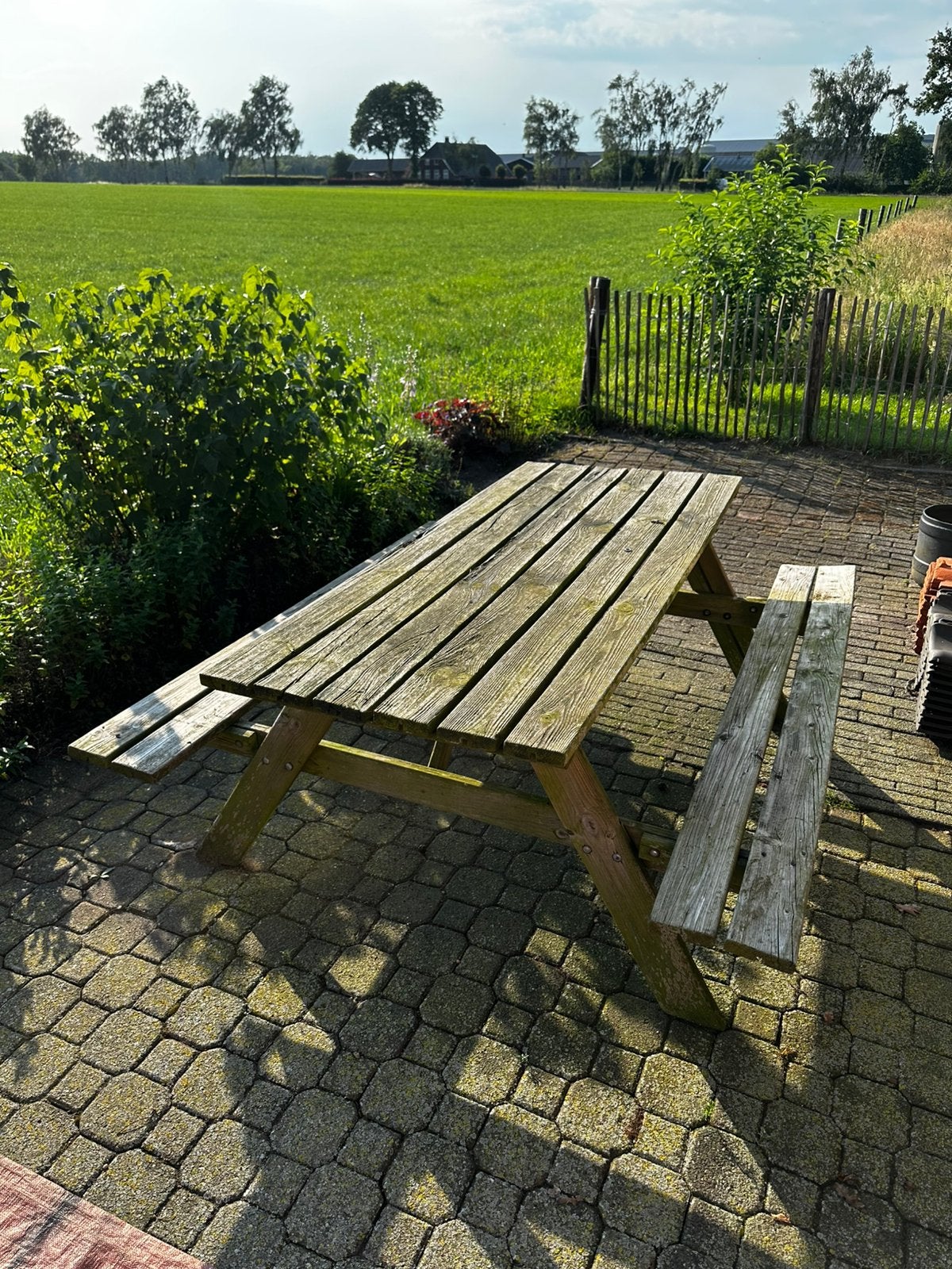 Gratis Picknicktafel voor een reep chocolade, Tuin en Terras, Picknicktafels, Gebruikt, Rechthoekig, Hout, Inklapbaar, Ophalen