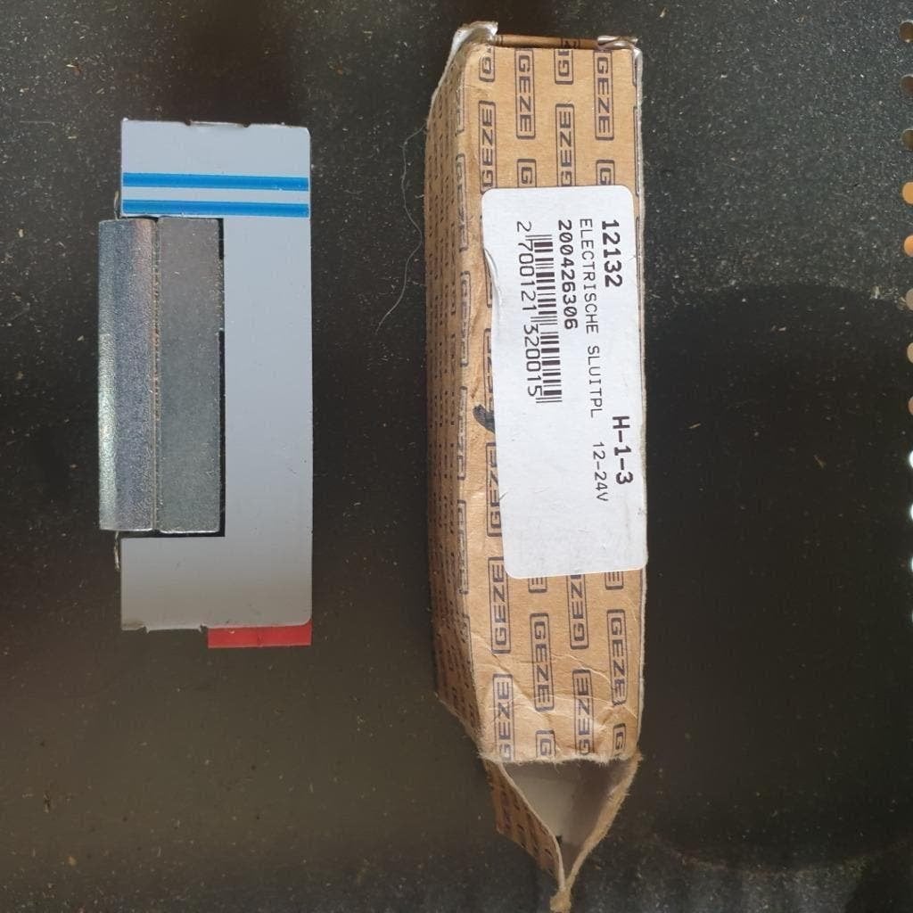 NIEUW! ELEKTRISCHE SLUITPLAAT DEURSLOT 12-24 VOLT, Ophalen of Verzenden, Nieuw