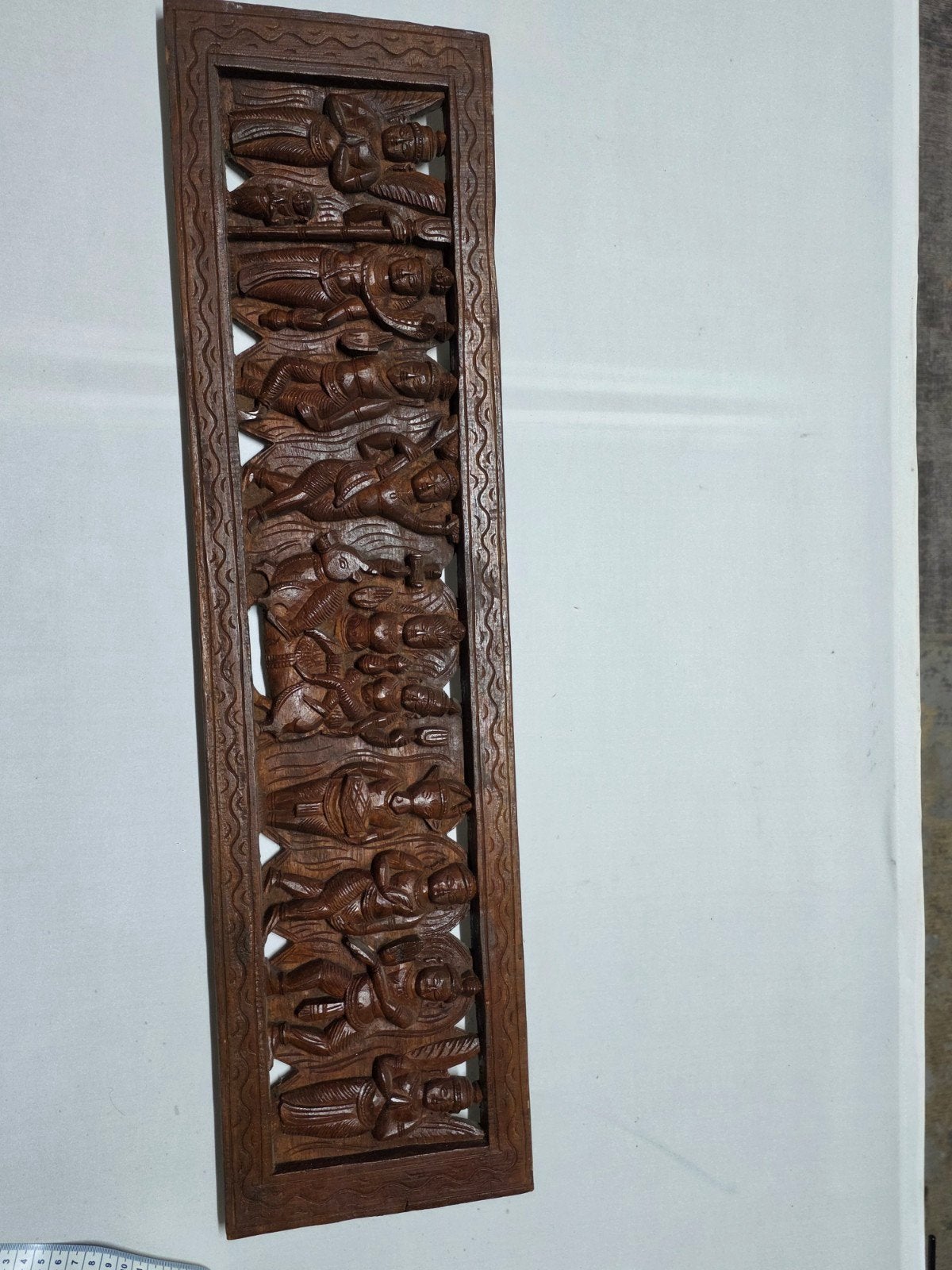 Houten wanddecoratie met religieuze voorstelling, Handgemaakt, Wanddecoratie, Hout, Bruin