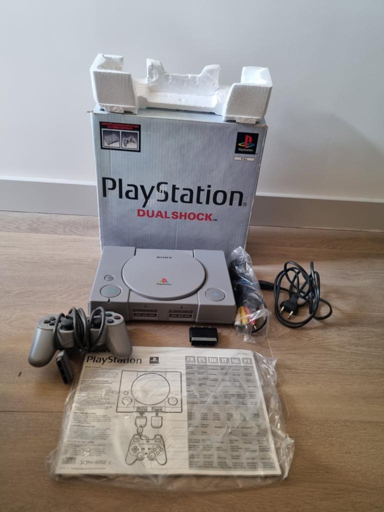 Playstation 1 (SCPH-9002) Compleet in doos, Spelcomputers en Games, Spelcomputers | Sony PlayStation 1, Ophalen of Verzenden