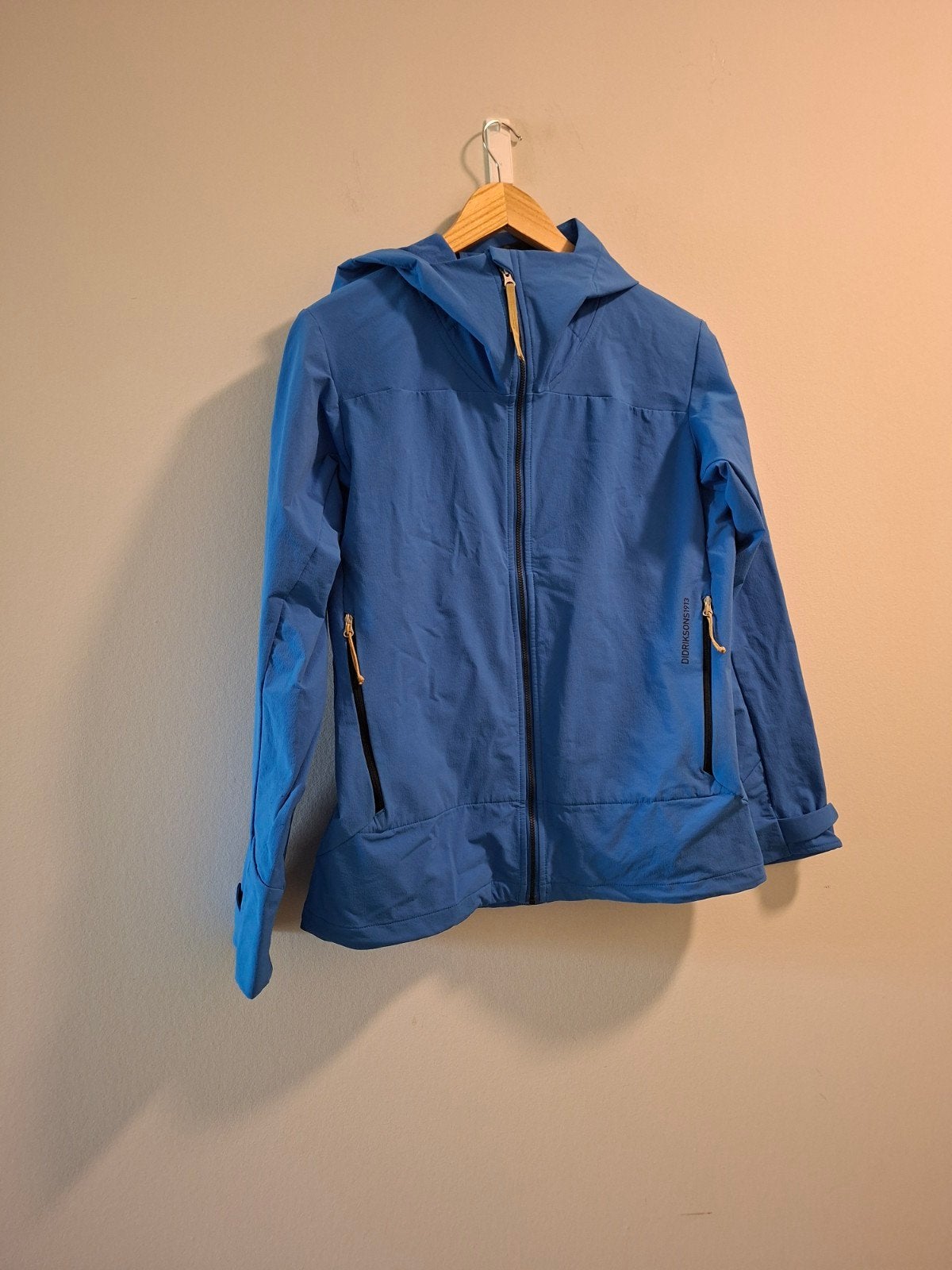 Didriksons blauwe windstopper met capuchon, maat 40., Maat 38/40 (M), Blauw, Ophalen of Verzenden, Gedragen