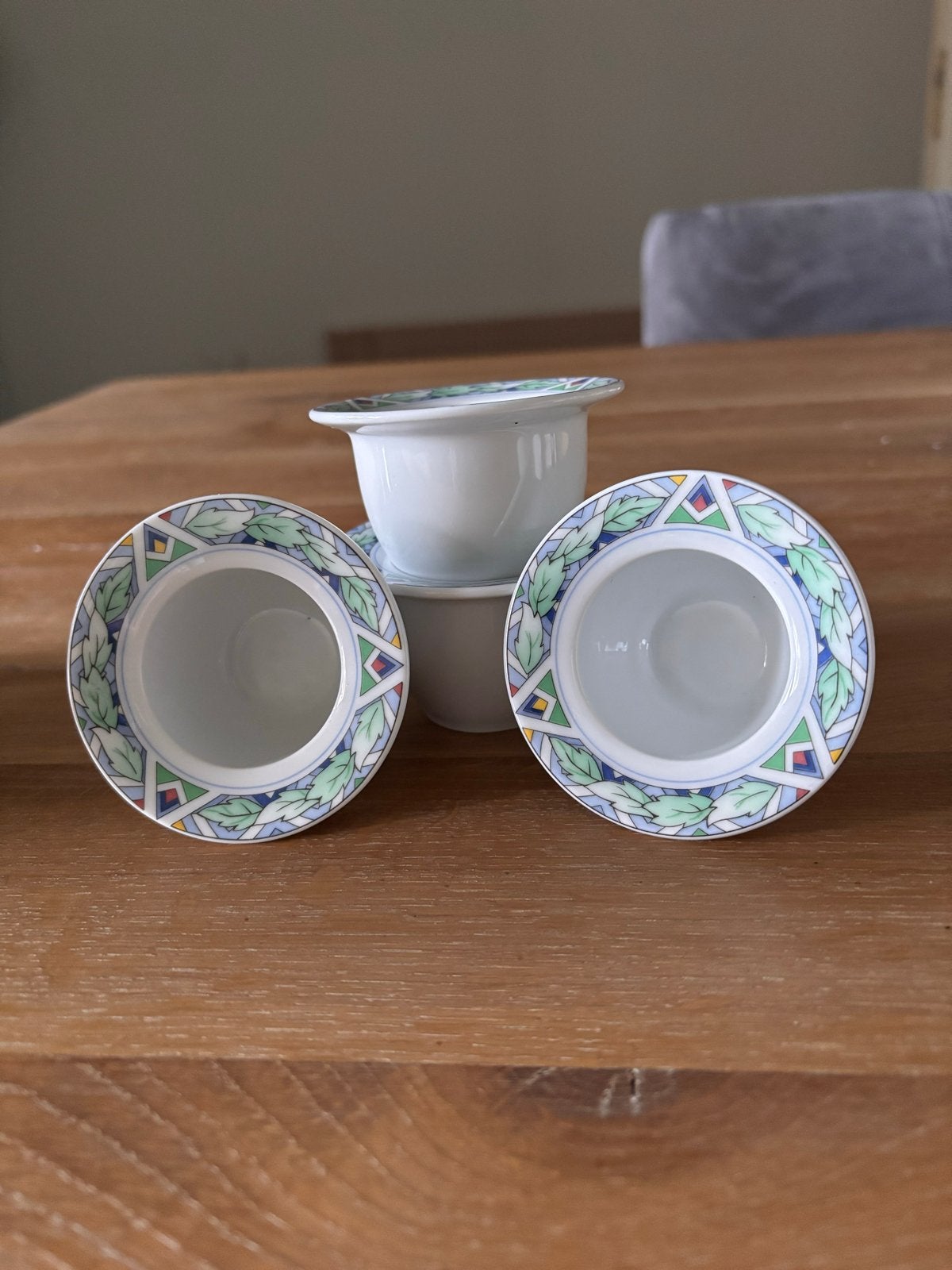 Set van 4 Arzberg eierdopjes met bladmotief, Arzberg, Overige typen, Nieuw, Ophalen of Verzenden