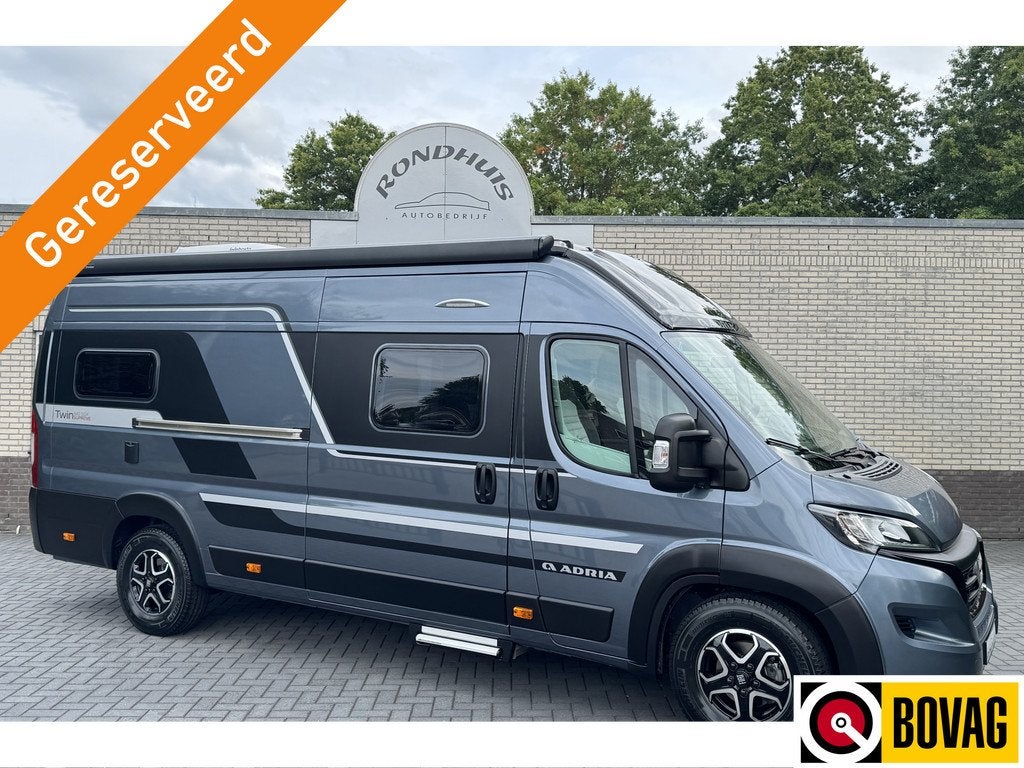 Adria Twin Supreme 640 SGX 140 pk AUTOMAAT 9-Traps Euro6 Fia, Automaat, Buscamper of Camperbus, Ringverwarming, Verwarmde buitenspiegels