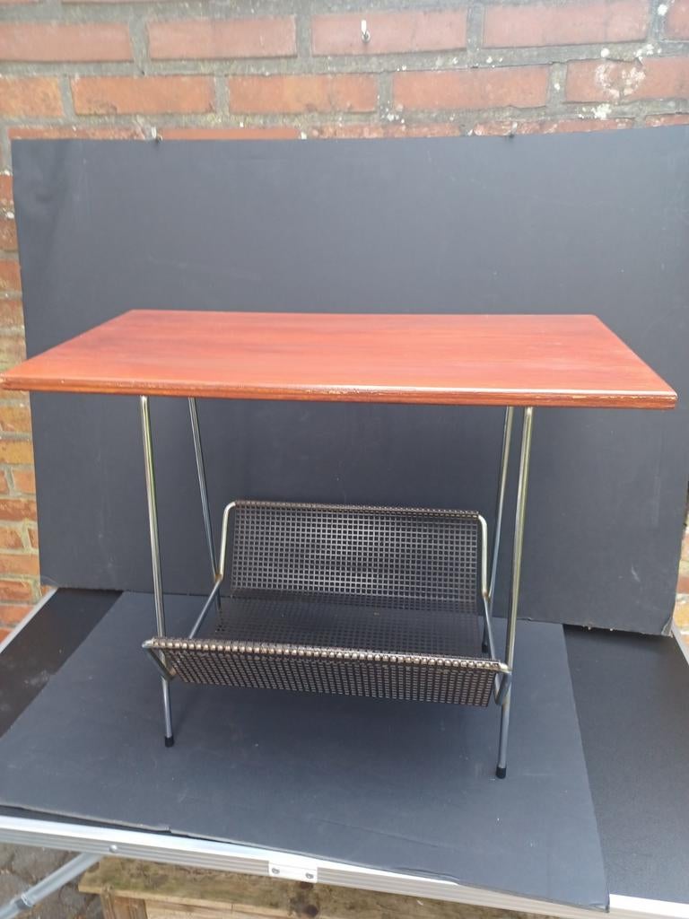 Vintage lektuurbak/bijzettafel., Ophalen