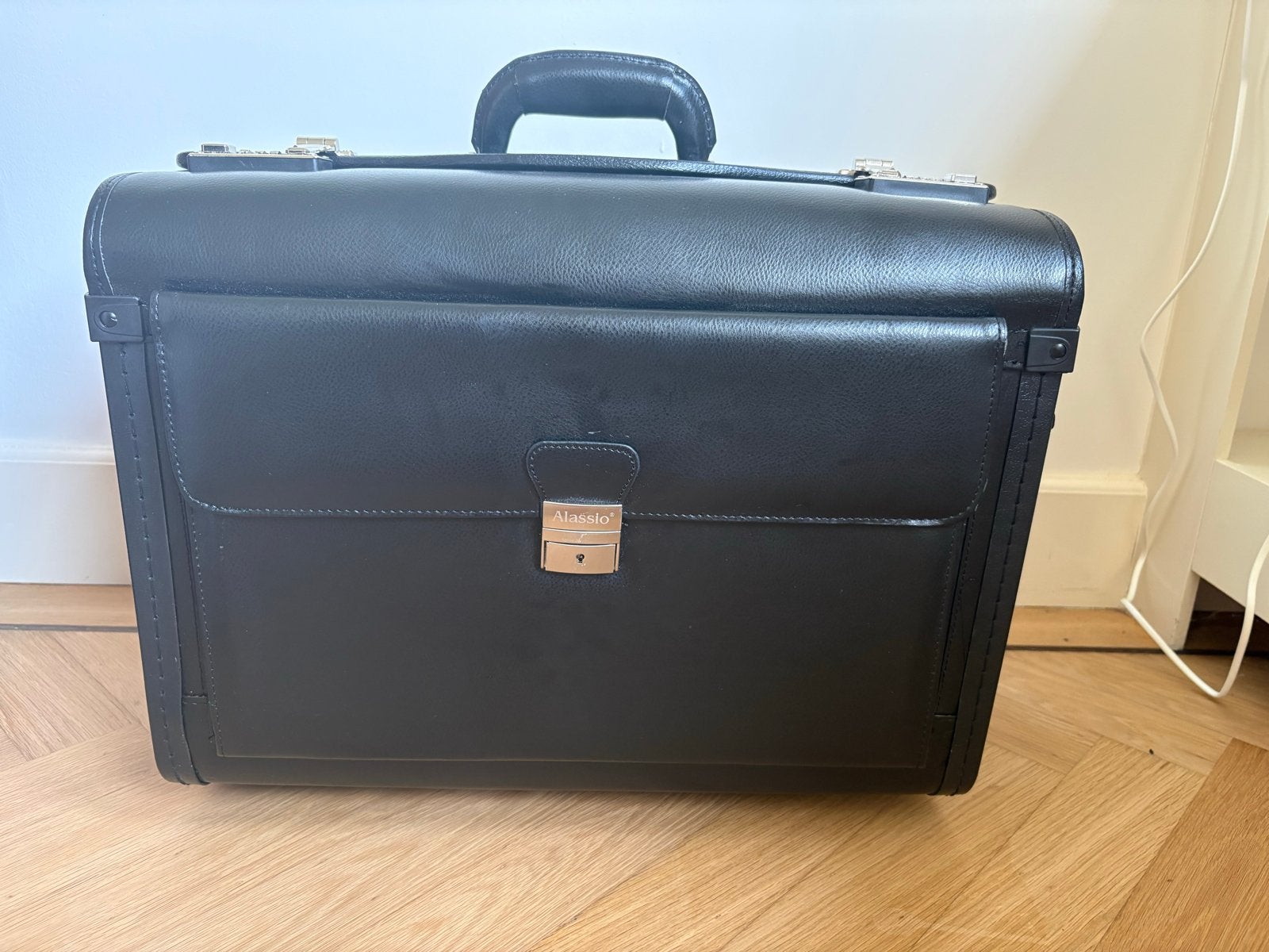 Pilotenkoffer nieuw zonder prijskaart van Alassio, Hard kunststof, Minder dan 50 cm, Ophalen of Verzenden, Nieuw