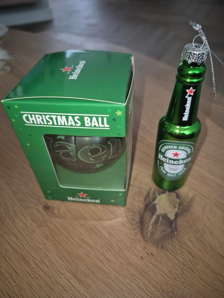 Nieuwe Heineken kerst artikelen voor de kerstboom., Ophalen