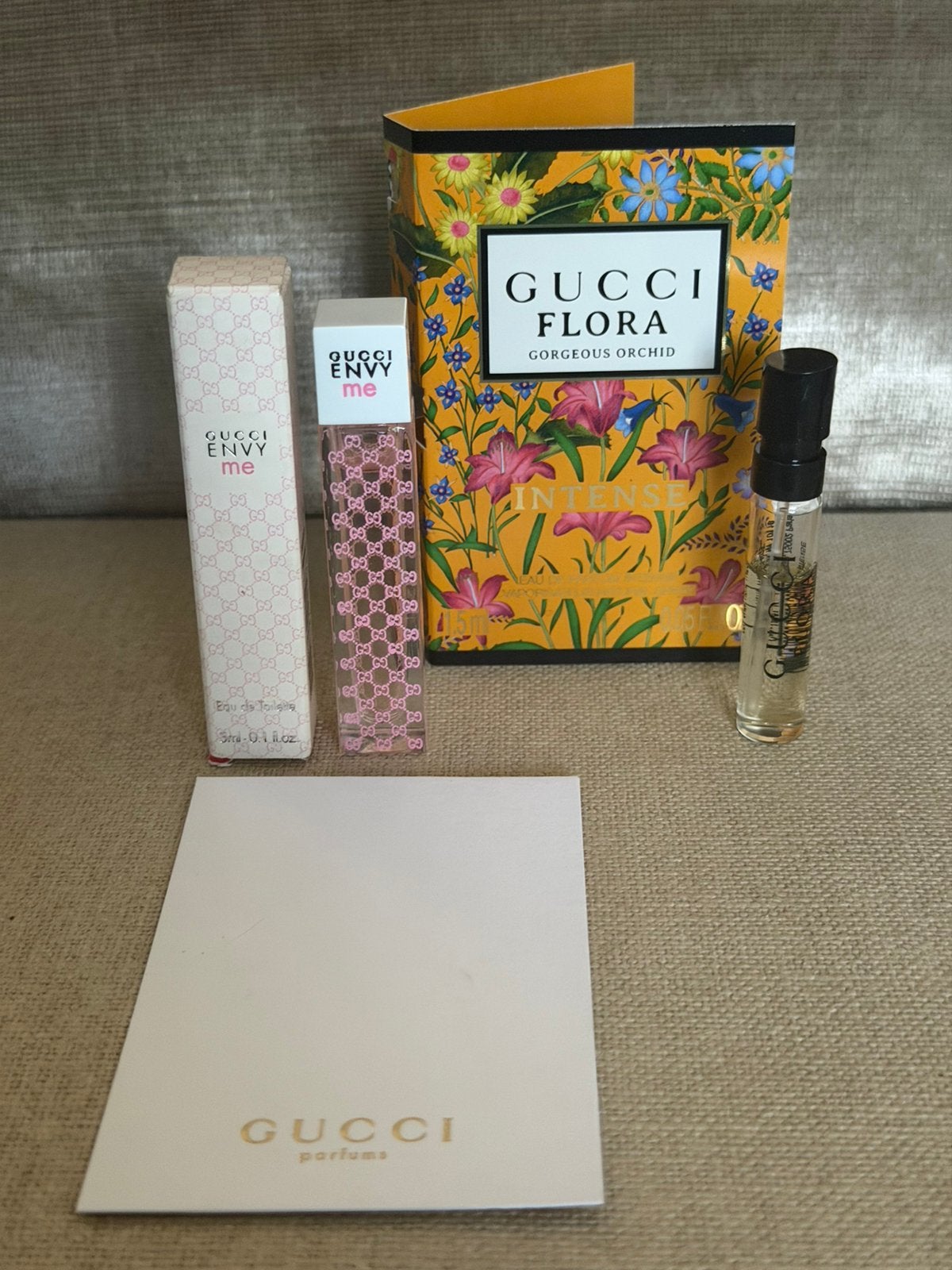 Miniatuur Gucci Envy me edt, zeldzaam & mini orchid intense, Verzamelen, Ophalen of Verzenden, Nieuw, Miniatuur, Gevuld
