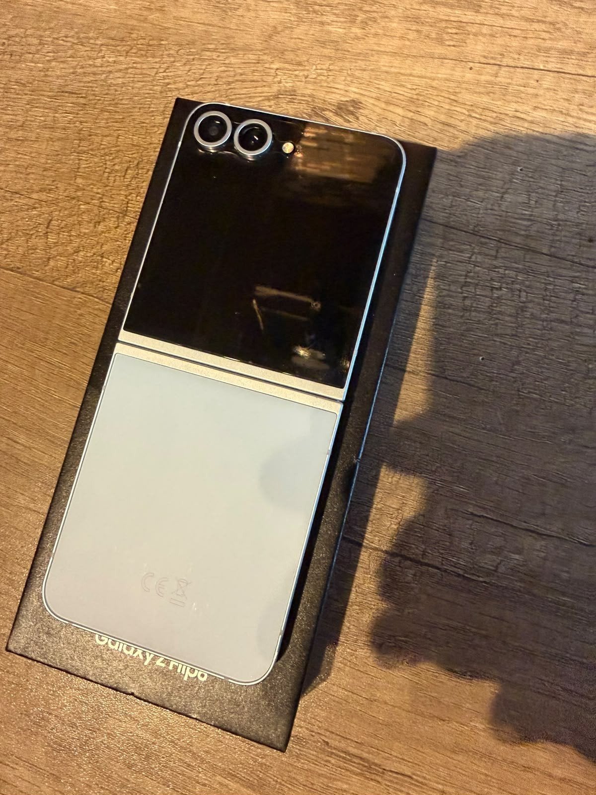 Samsung galaxi z flip 6, Ophalen, Zwart, Zo goed als nieuw, 128 GB