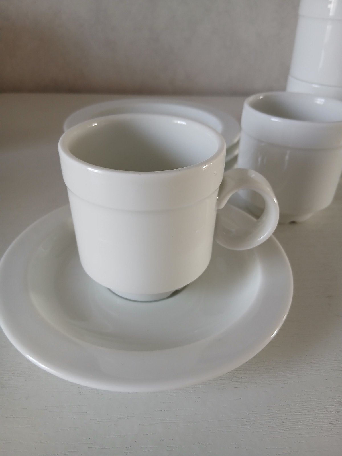 Royal Mosa 115 Kop en Schotel - Wit Porselein, Huis en Inrichting, Overige merken, Klassiek, Ophalen of Verzenden, Zo goed als nieuw