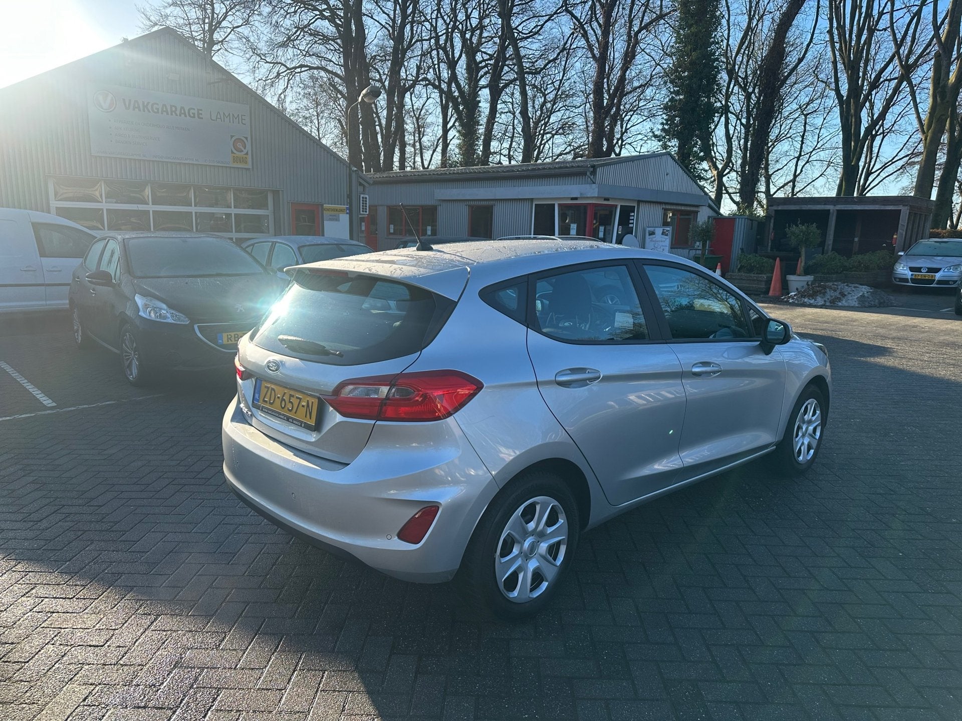 Foto 3 van Ford Fiesta 1.1 Trend , navigatie , airco