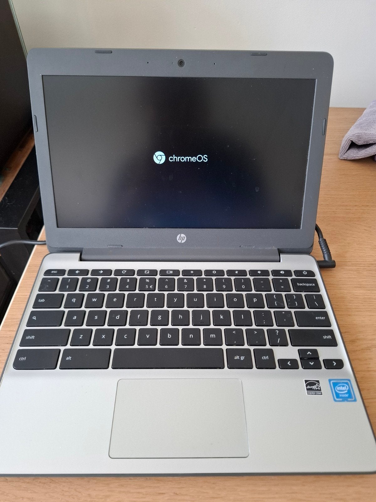 HP Chromebook 11 - Inclusief Oplader en Hoes, Computers en Software, Ophalen, HP, 32 GB of minder, 4 GB of minder