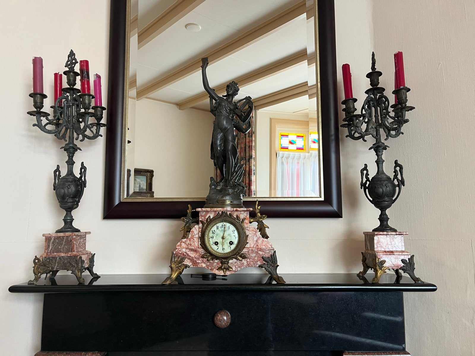 Antieke marmeren pendule met kandelaars - uurwerk stil, Antiek en Kunst, Ophalen