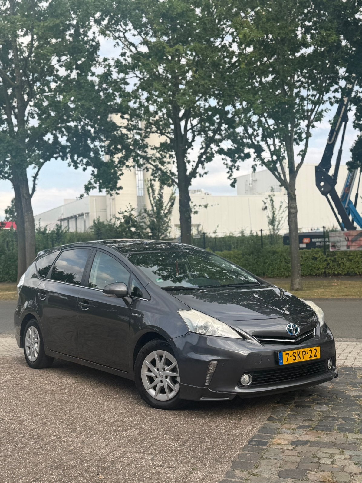 Toyota Prius Wagon 1.8 Full Hybrid 7 Zits Aut  2013 Grijs, Auto's, 4 cilinders, 7 stoelen, Origineel Nederlands, Grijs