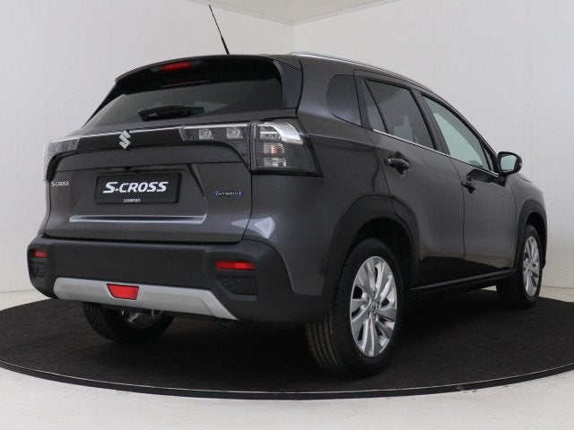 Suzuki S-Cross 1.4 Boosterjet Select Smart Hybrid | Voorraad, Auto's, Voorwielaandrijving, Stof, Zwart, 4 cilinders