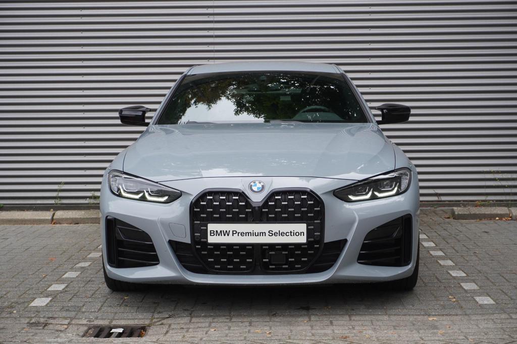 BMW 4 Serie Gran Coupé M440i Parking Assistant Plus | HiFi, Auto's, BMW, Met garantie (alle), Bedrijf, Parkeercamera, 2998 cc