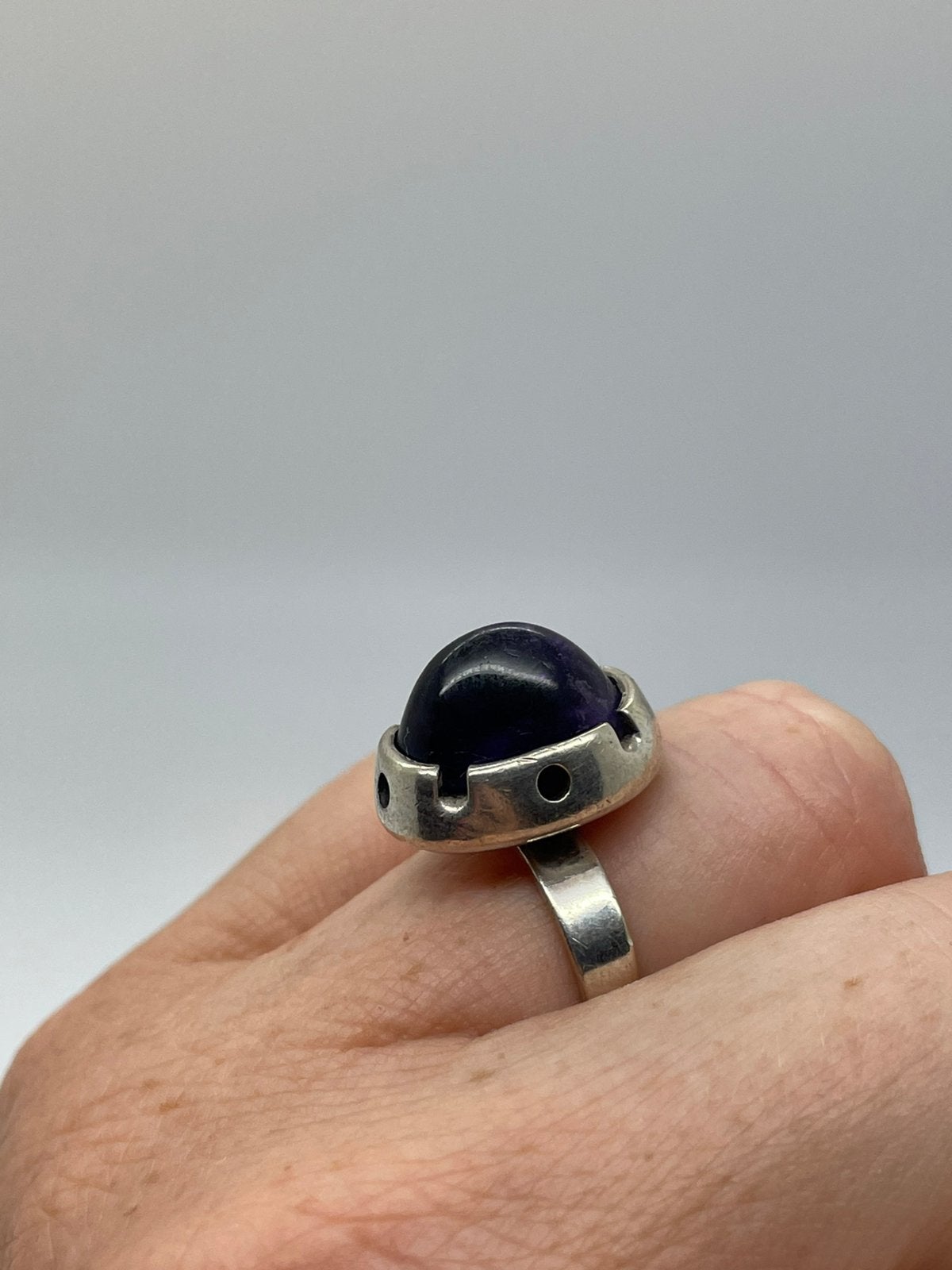 E606 Prachtige zilveren ring Finse ontwerper maat 17,25, Ophalen of Verzenden, Zilver, Ring, Met edelsteen