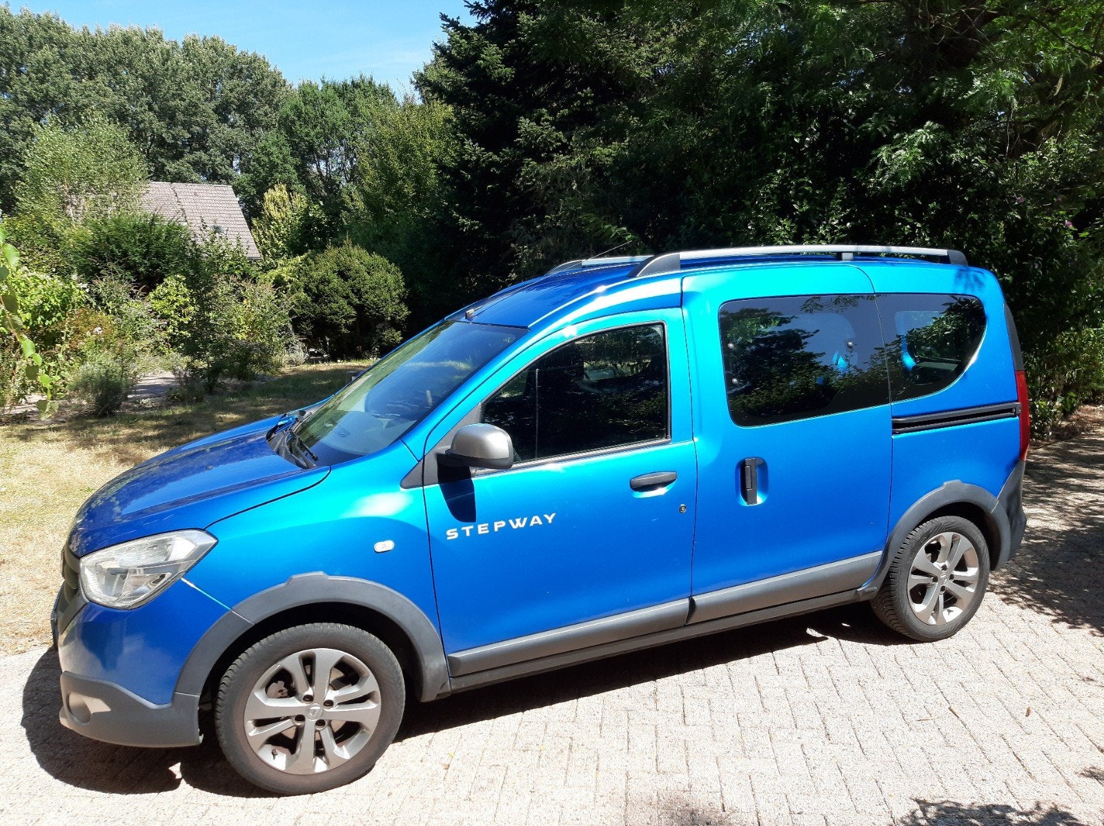 Dacia Dokker 1.2 TCE 115 Stepway 2015 Blauw, Voorwielaandrijving, 4 cilinders, Origineel Nederlands, 1200 kg