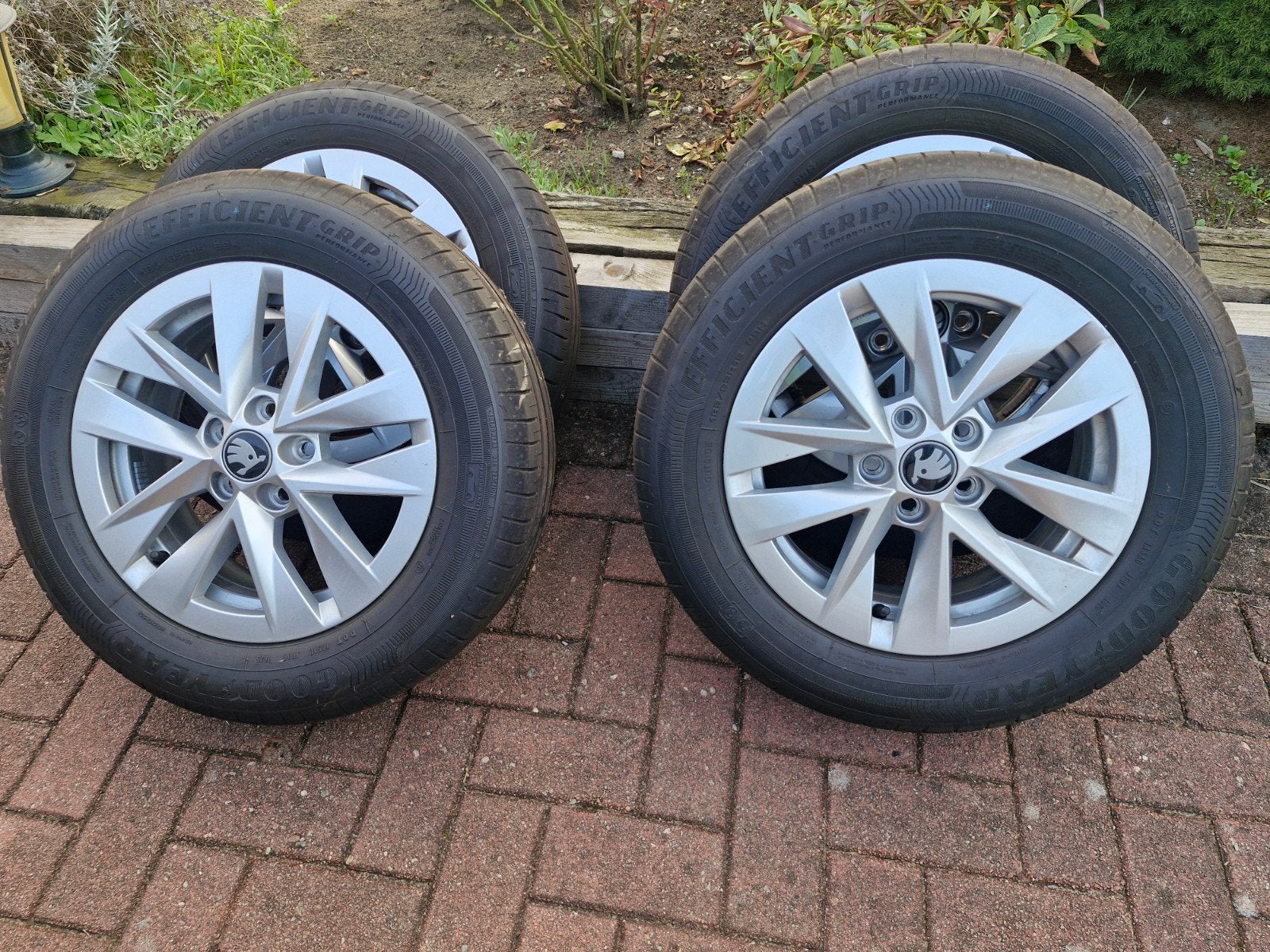 15 inch Velgen Skoda Fabia + VW Polo + Seat Ibiza ZGAN, Auto-onderdelen, Ophalen, 15 inch, Banden en Velgen, 185 mm