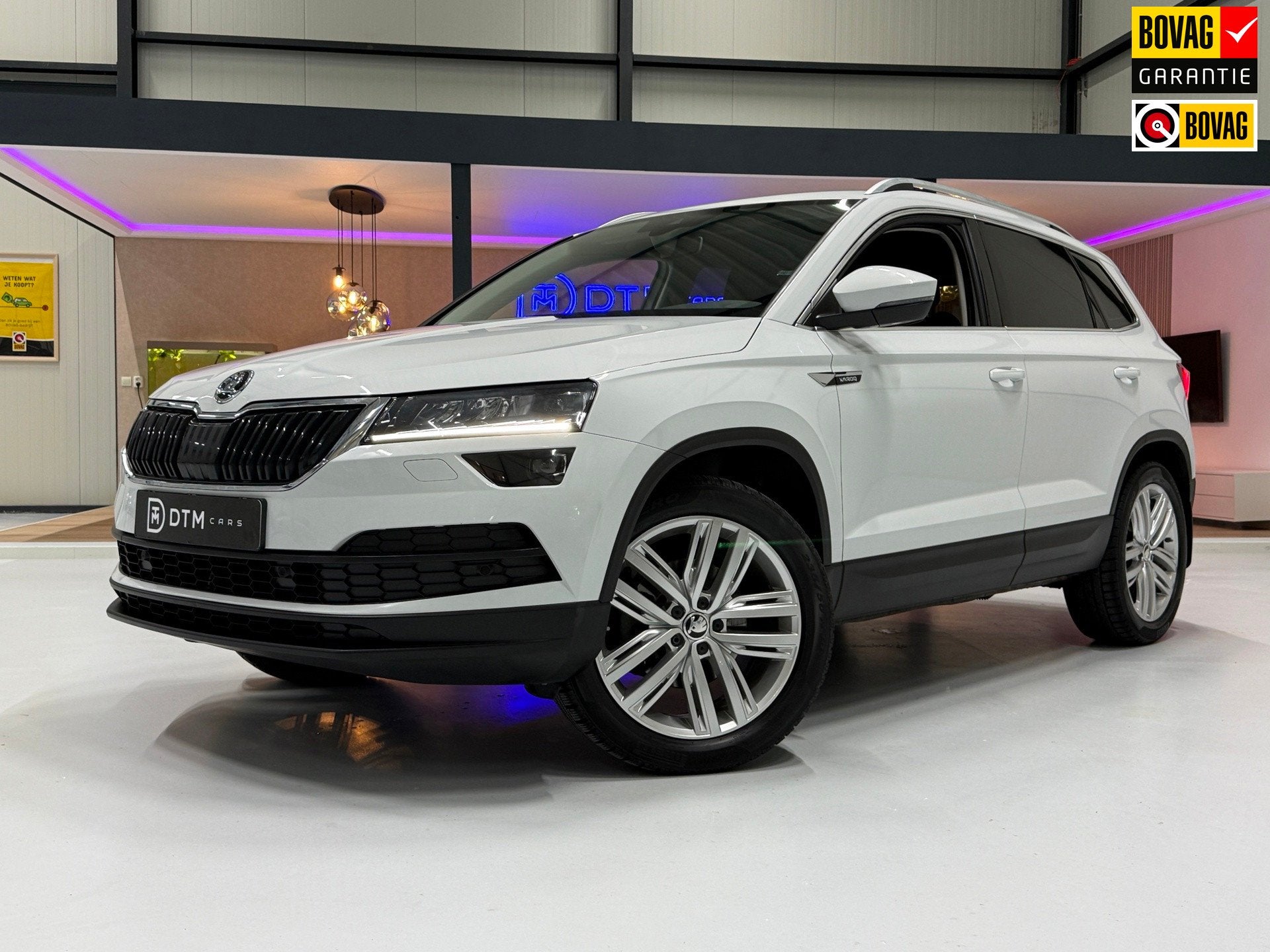 Skoda Karoq 1.5 TSI ACT Style Business |NAP|Trekhaak| App Co, Auto's, Dealer onderhouden, Stof, 4 cilinders, 150 pk