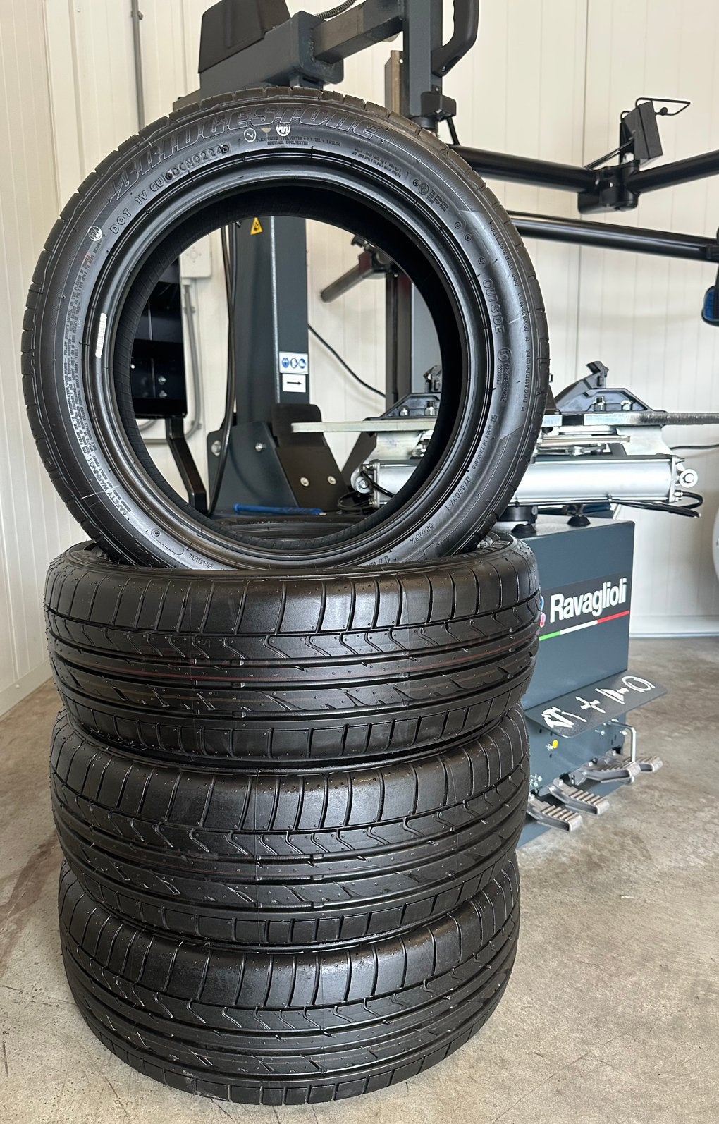 4 Stuks Bridgestone 175 55 15 Zomerbanden Inclusief Montage, Auto-onderdelen, Banden en Velgen, 15 inch, 175 mm, 175/55 R15, Nieuw