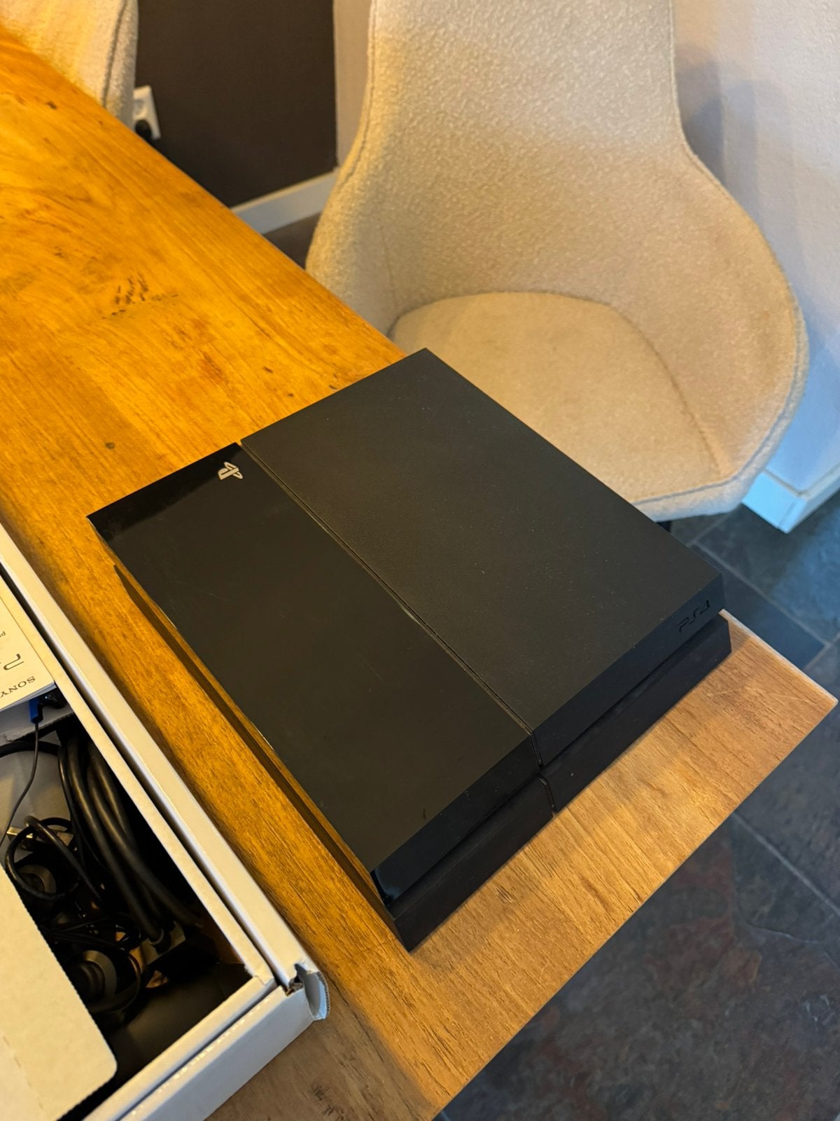 PlayStation 4 500GB met 2 controllers en 2 games, Ophalen, Met 2 controllers, Original, 500 GB