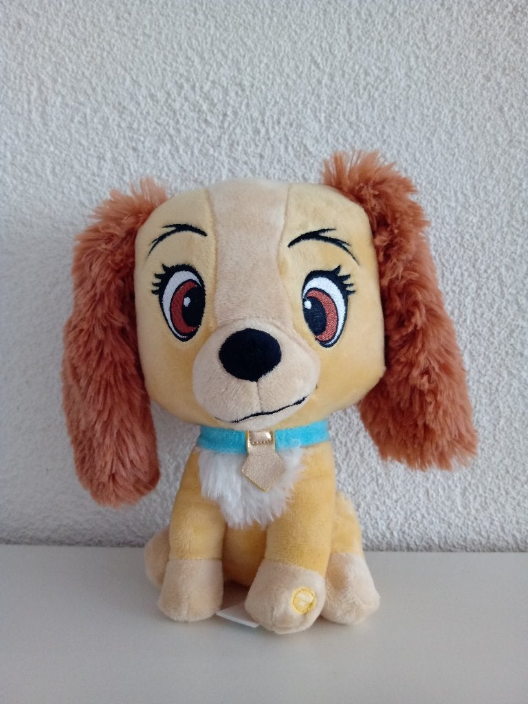 Knuffel van Lady uit de Disneyfilm Lady en de Vagebond, Verzamelen, Disney, Ophalen of Verzenden, Overige figuren, Zo goed als nieuw