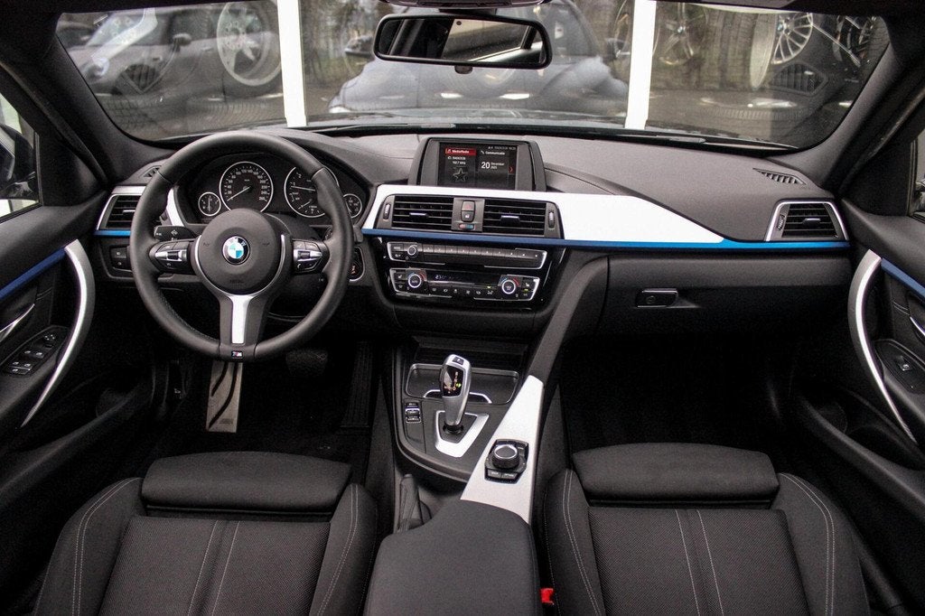 BMW 3-serie Touring 320i F31 M Sport Edition | M-pakket | 2e, Auto's, Automaat, 1998 cc, 4 cilinders, Zwart
