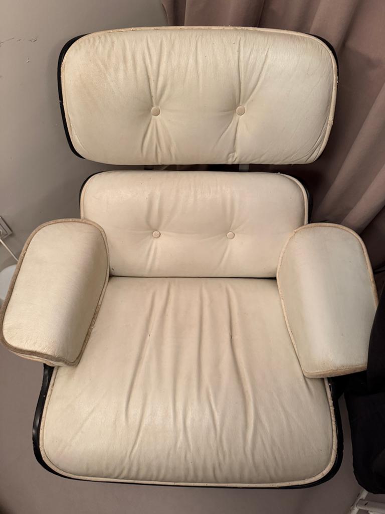 Eames Lounge Chair, Ophalen