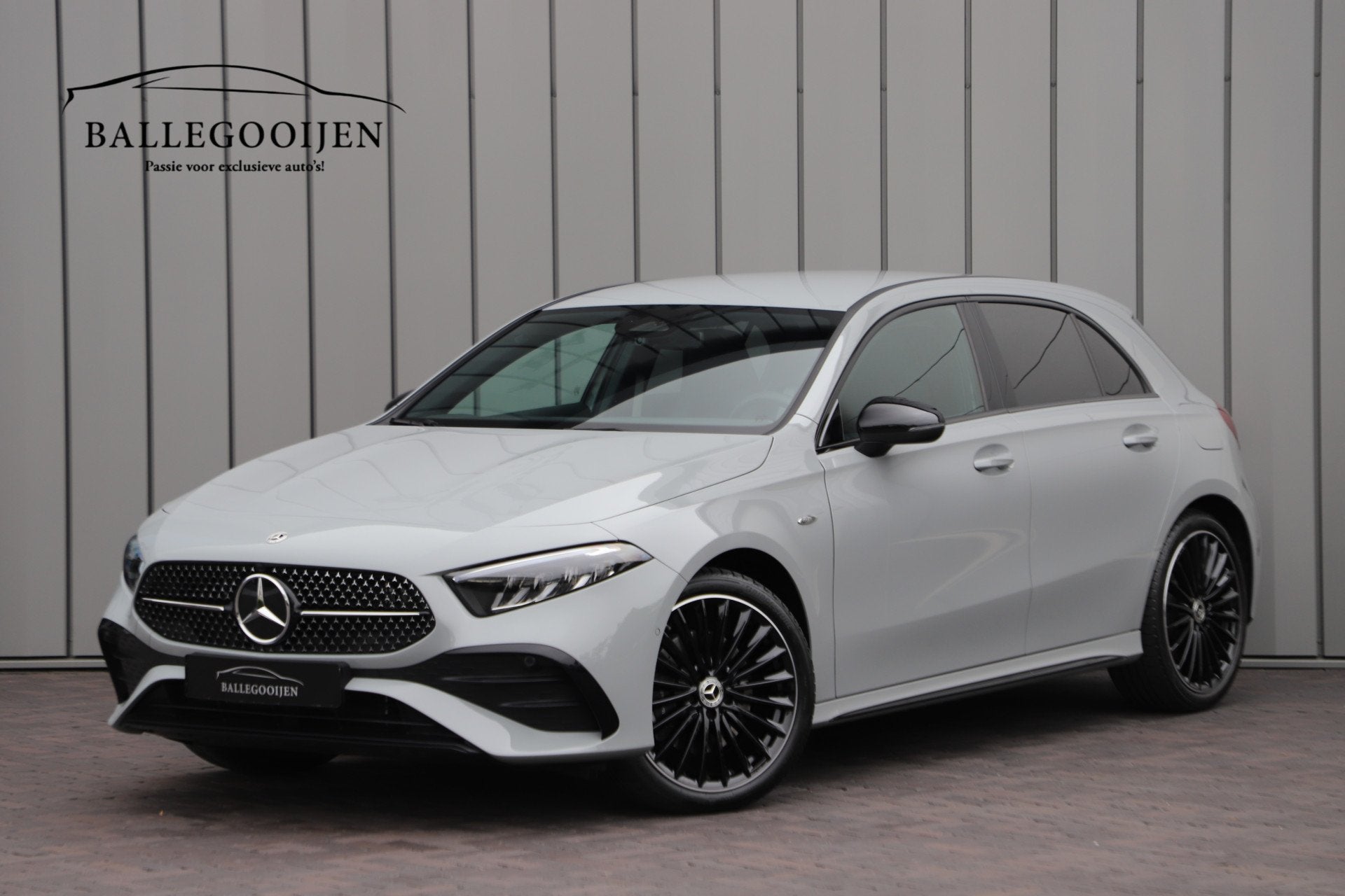 Mercedes-Benz A-Klasse 250e AMG | 218PK | Sfeerverlichting |, Auto's, Mercedes-Benz, 12 maanden, Gebruikt, 4 cilinders, Bedrijf