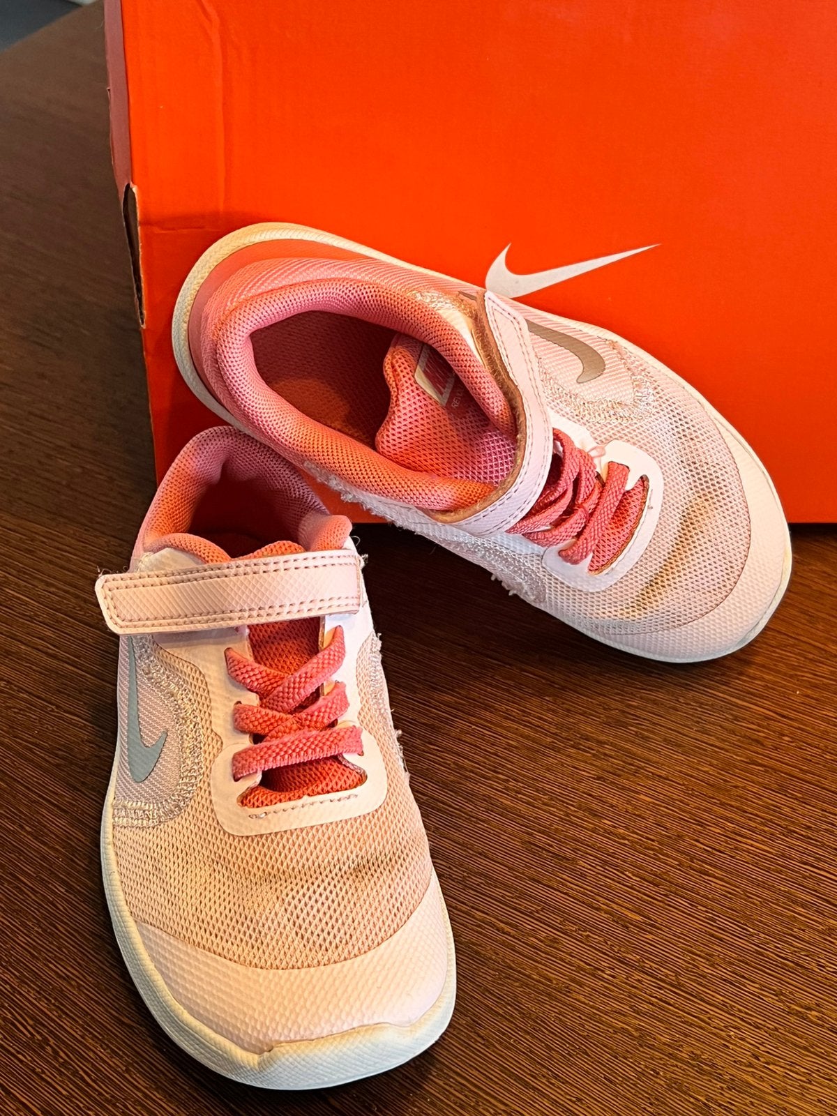 Nike Revolution 3 - Maat 27, Ophalen of Verzenden, Gebruikt, Meisje, Sportschoenen
