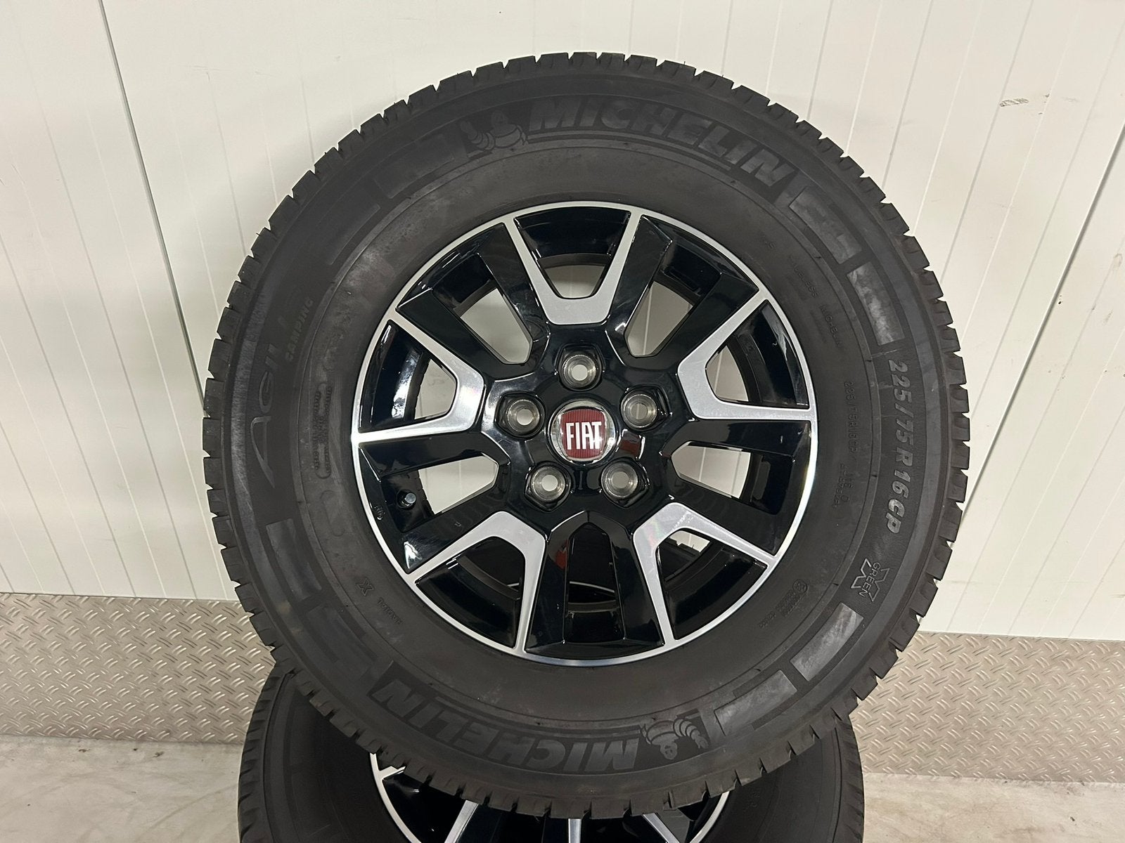 Fiat ducato 5x118 light Michelin Agilis M+S 225/75R16CP 2021, Auto-onderdelen, Banden en Velgen, Banden en Velgen, Zomerbanden