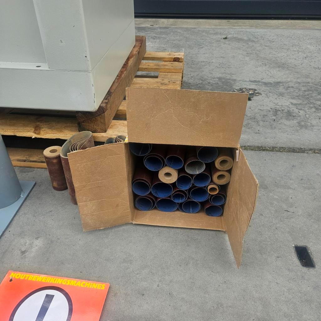 Volpato kantenschuurmachine compleet ** Kantelbaar, Ophalen of Verzenden, Zo goed als nieuw, 1200 watt of meer, Bandschuurmachine