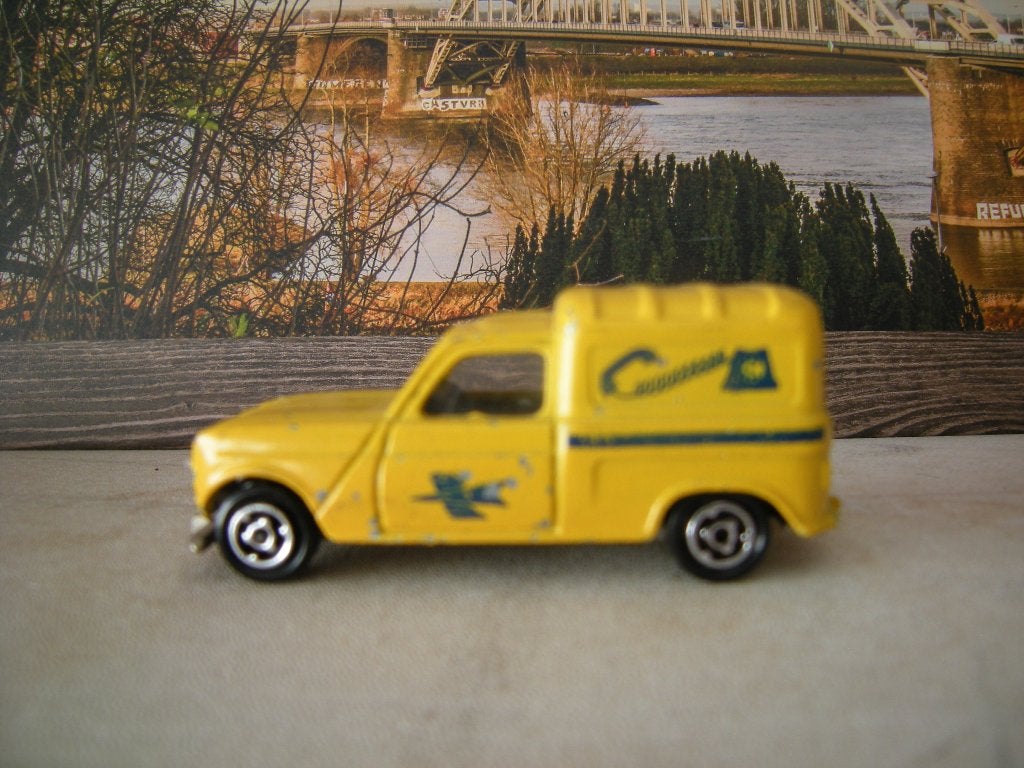 oude majorette renault 4l, Ophalen of Verzenden, Gebruikt, Auto
