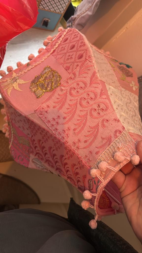 Roze patchwork sprei + lampenkap, Huis en Inrichting, Ophalen of Verzenden, Zo goed als nieuw, Rechthoekig, Minder dan 25 cm