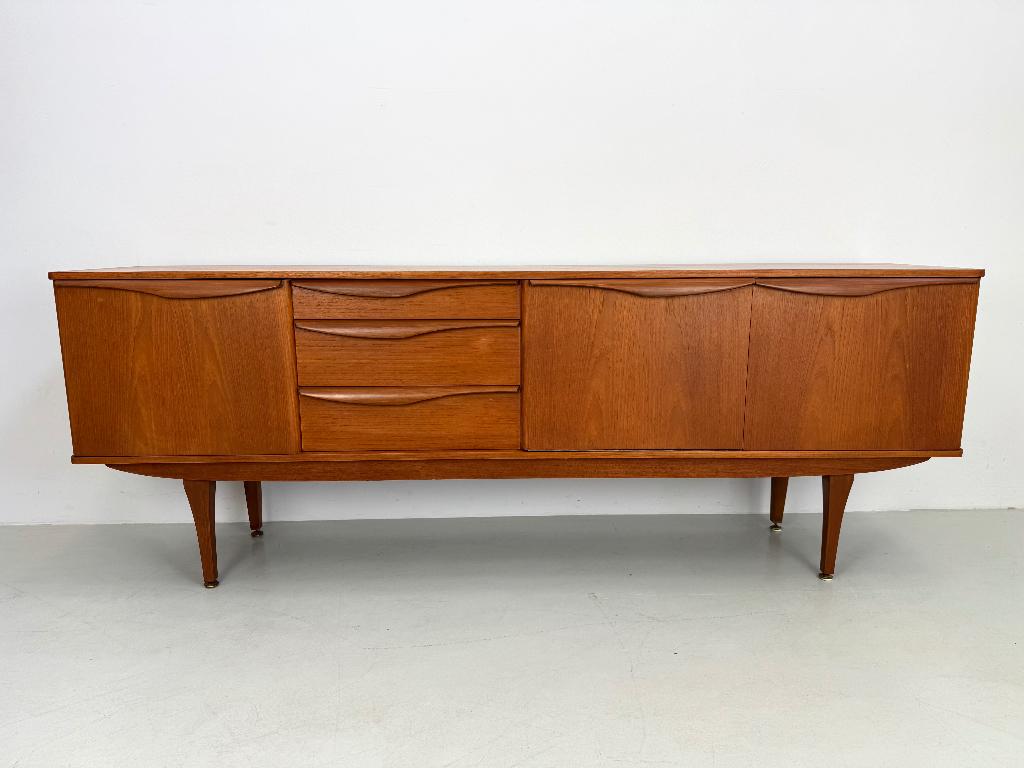 Vintage dressoir Stonehill, Huis en Inrichting, Kasten | Dressoirs, Zo goed als nieuw, 150 tot 200 cm, 25 tot 50 cm, Teakhout