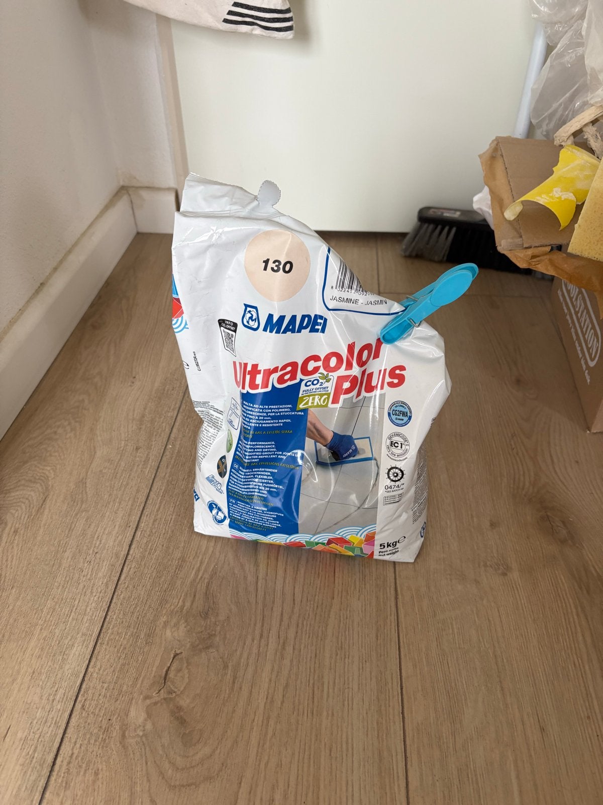 Mapei Ultracolor Plus 130 Jasmine voegmiddel 5kg, Ophalen, Overige typen, Nieuw, Minder dan 20 cm