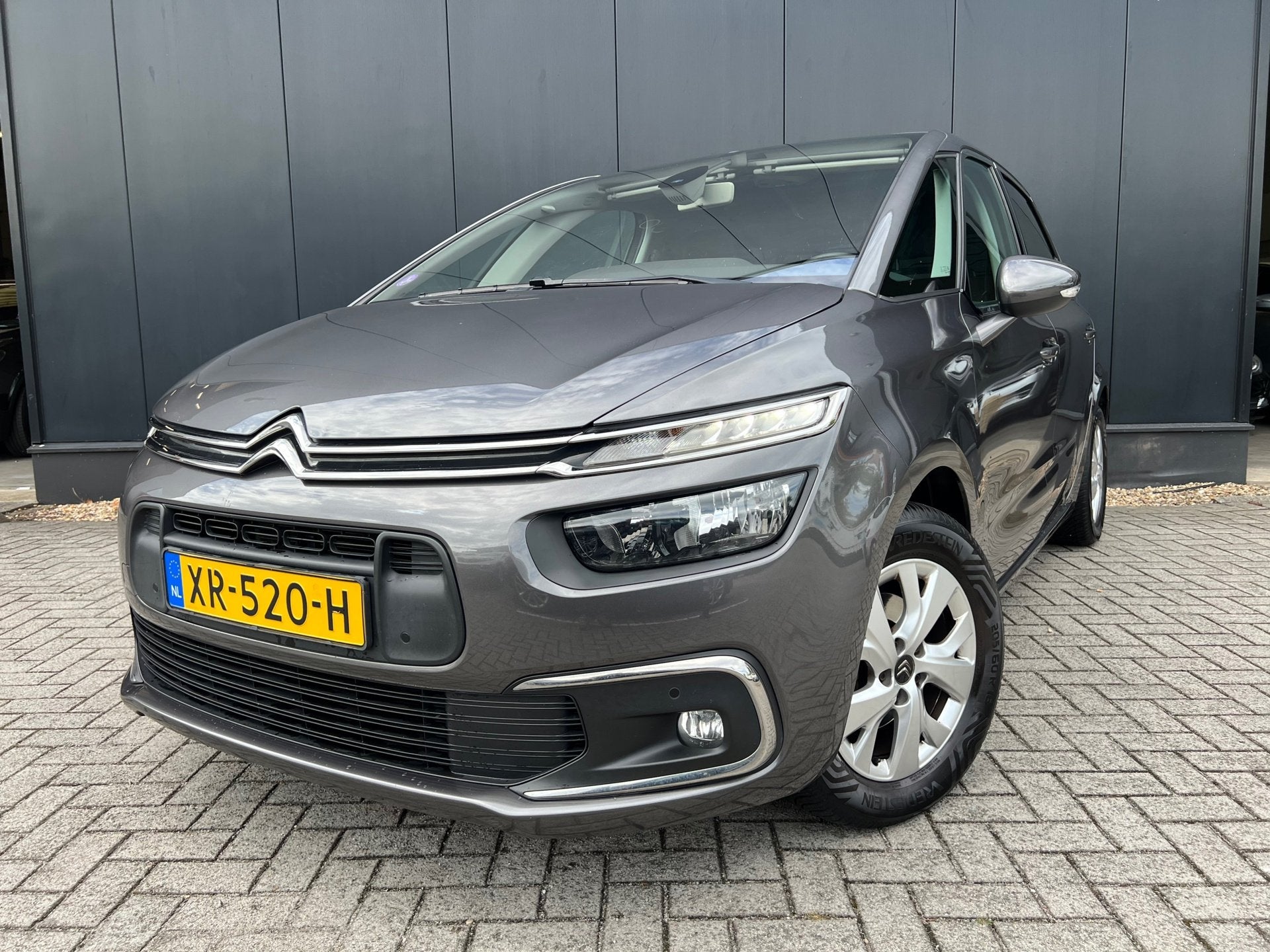 Citroen C4 SpaceTourer 1.2 '18 VrtDash/Navi/Lmv/97Dkm!/ZrMoo, Auto's, Citroën, Voorwielaandrijving, Euro 6, 1199 cc, 1470 kg