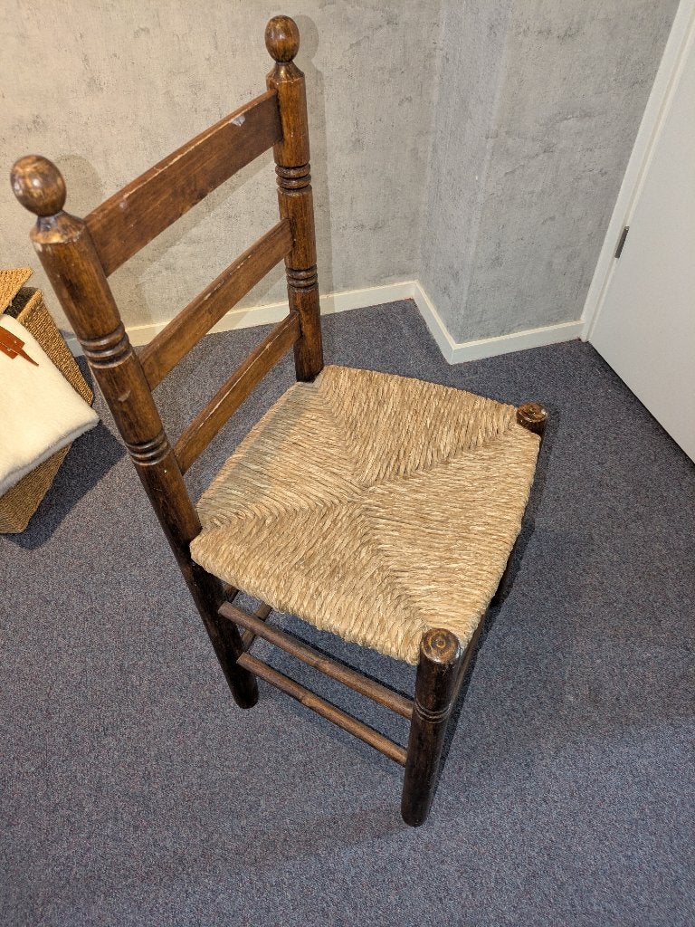 Set van 2 Klassieke antieke boerenstoel of keukenstoel, Antiek en Kunst, Ophalen