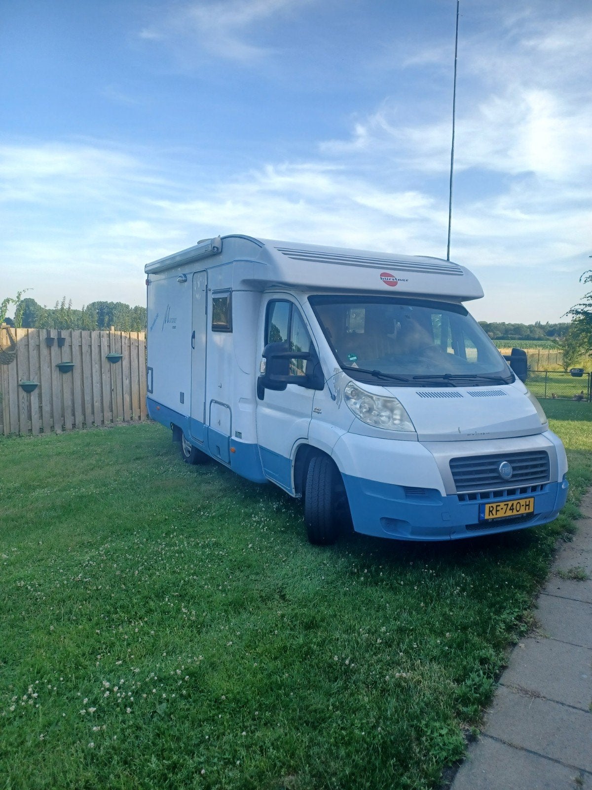 Burstner Marano T 580 - Compacte en Complete Camper, Standaard zit, Ringverwarming, Fiat, Luifel