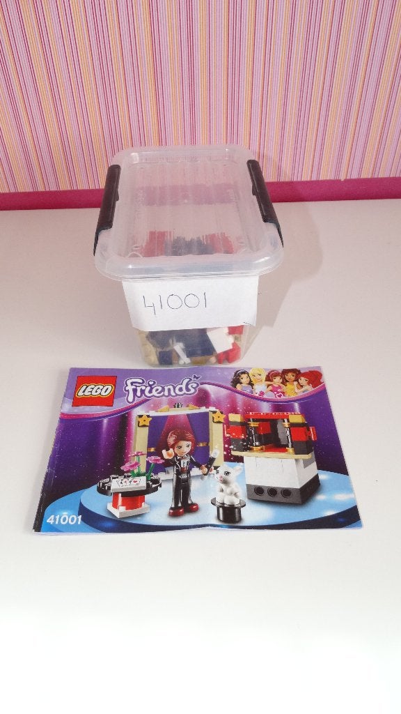 LEGO friends Mia's Toverkunsten - 41001