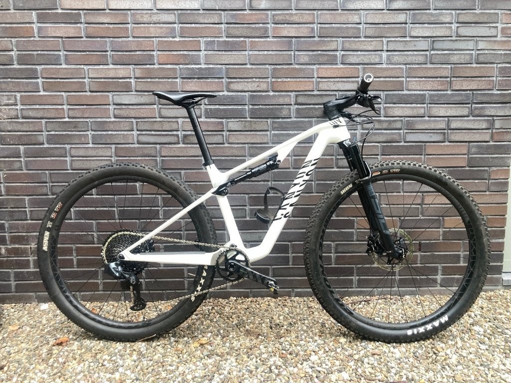 Mountain bike Canyon Lux CF SLX 9 LTD, Fietsen en Brommers, Fully, Zo goed als nieuw, Schijfrem, 53 tot 57 cm