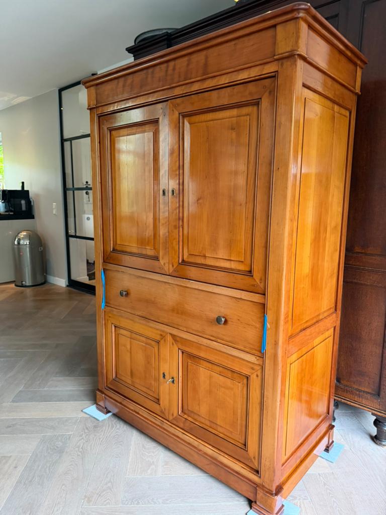 Massief kersenhouten kast, Ophalen of Verzenden